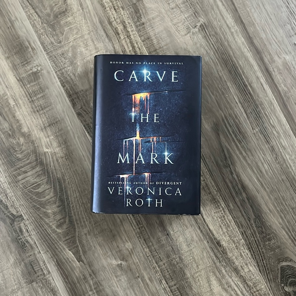 Carve the Mark by Veronica Roth YA BOOK
